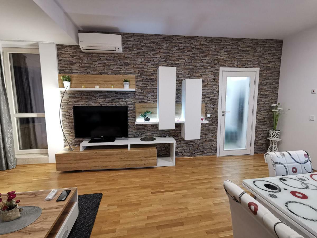 Cozy Apartment By The Sea Saints Constantine and Helena ภายนอก รูปภาพ