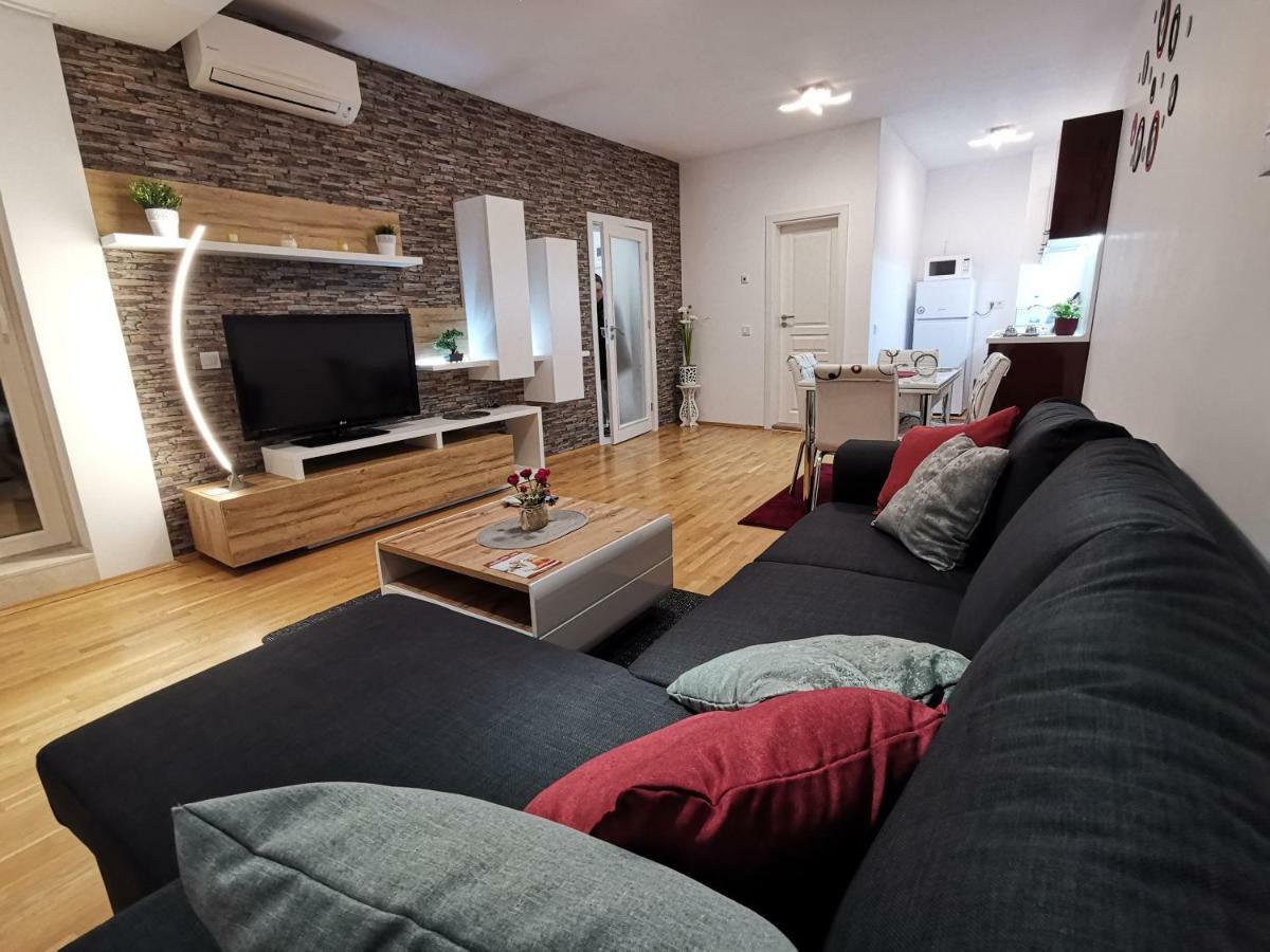 Cozy Apartment By The Sea Saints Constantine and Helena ภายนอก รูปภาพ