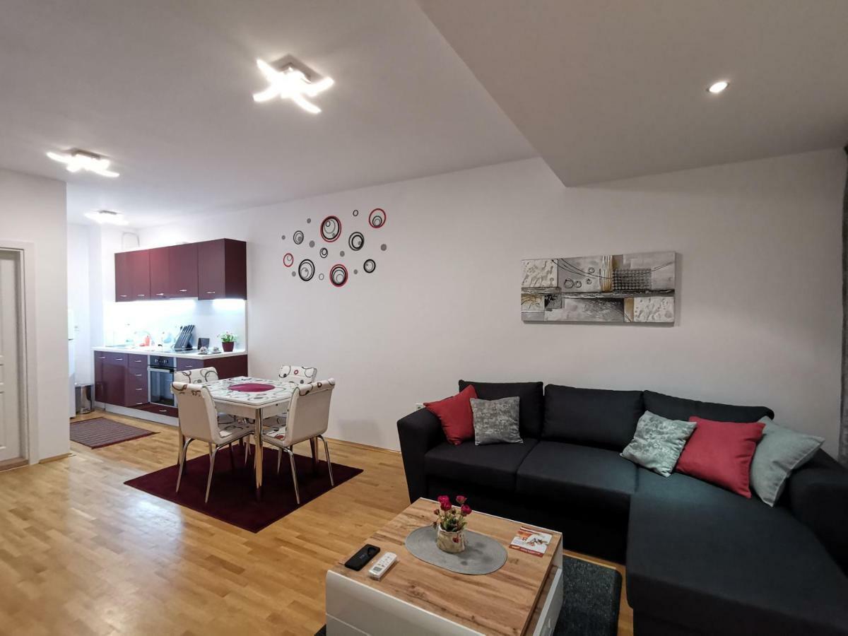 Cozy Apartment By The Sea Saints Constantine and Helena ภายนอก รูปภาพ